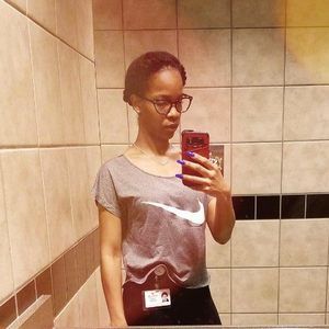 Meet your Posher, Desiree